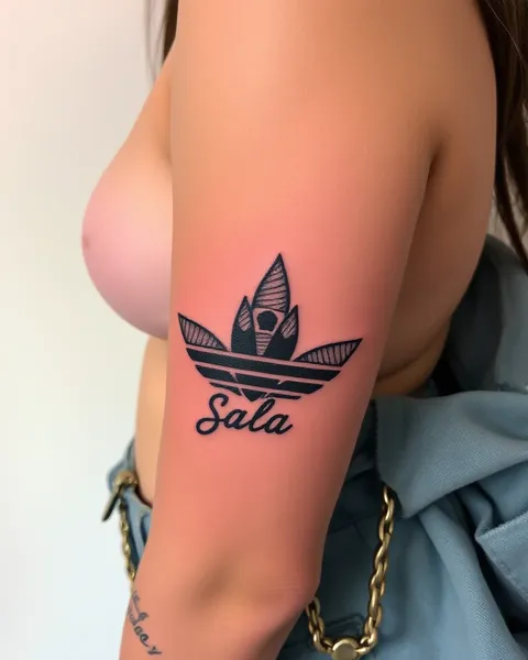 Areola Tattoo: Decoración corporal hermosa