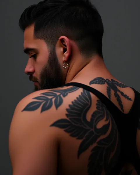 Arte de tatuaje para hombres que busca un aspecto más audaz