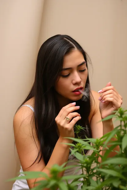 Chica de perfil de foto de perfil de Pfp de Arp fumando marihuana juntos