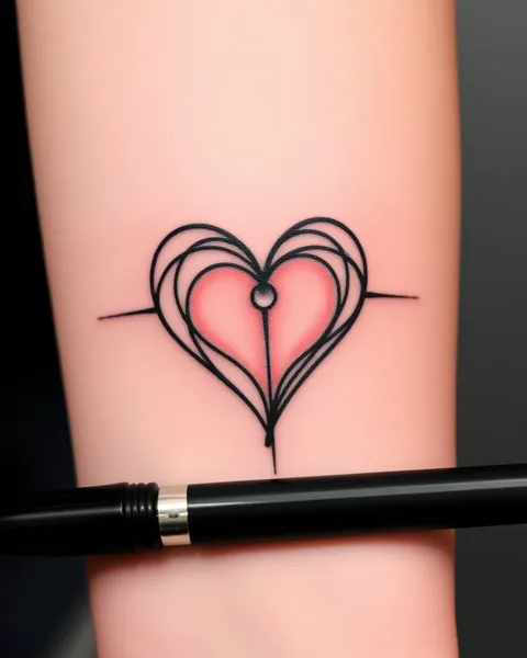 Diseño de Tatuaje de Corazón Minimalista con Líneas Definidas