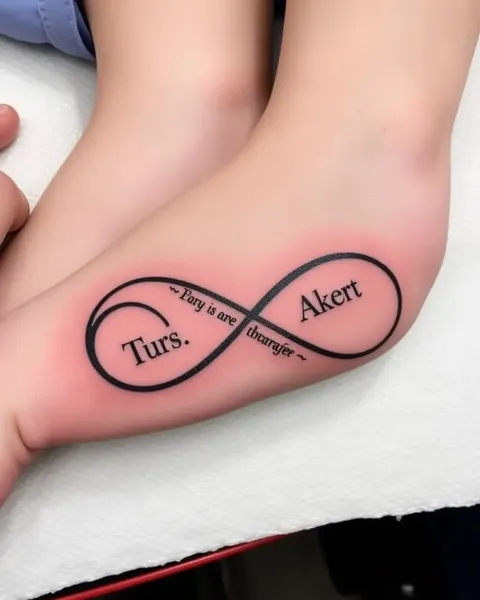 Diseño de tatuaje infinito con nombre y significado