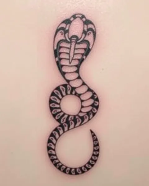 El Tatuaje de Serpiente: Un Símbolo de Poder y Fuerza