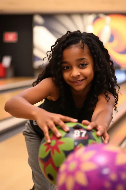 El Viaje de Bowling de la Niña Negra comienza Aquí