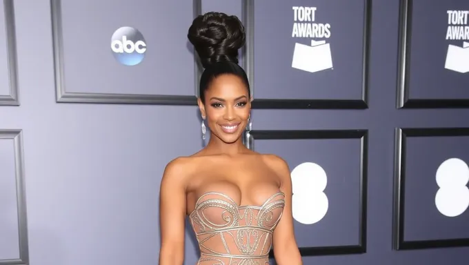 El estilo de moda de Toni Braxton en los Premios BET de 2025