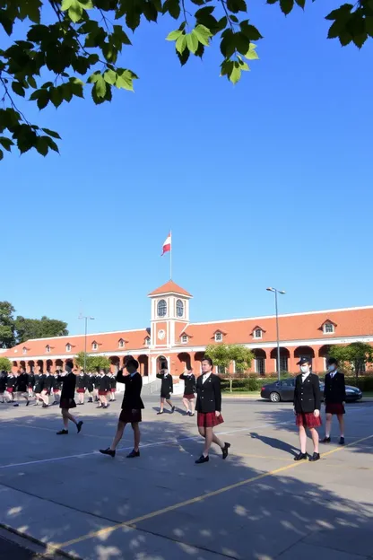 Escuela militar femenina para la educación de jóvenes chicas