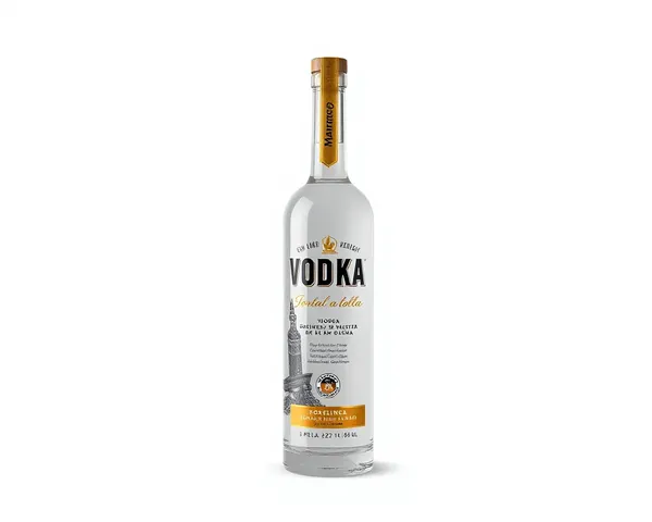 Foto de botella de vodka sin marcar en formato PNG