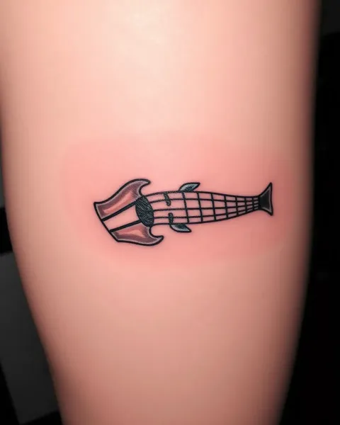 Historia de los Tatuajes de Bajo y su Significado