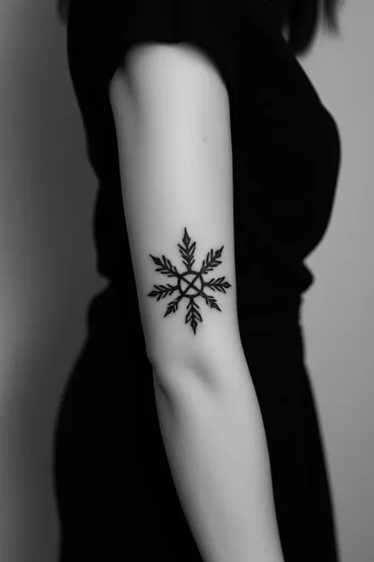 Ideas de Tatuaje para Niñas en Forearm