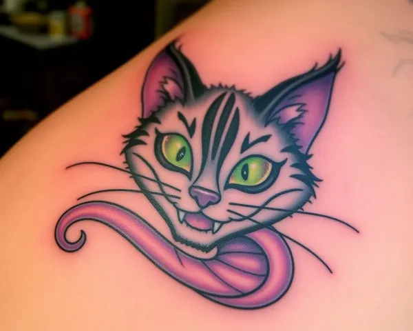 Imágenes de tatuajes de Gato de Cheshire con vibras whimsical y misteriosas