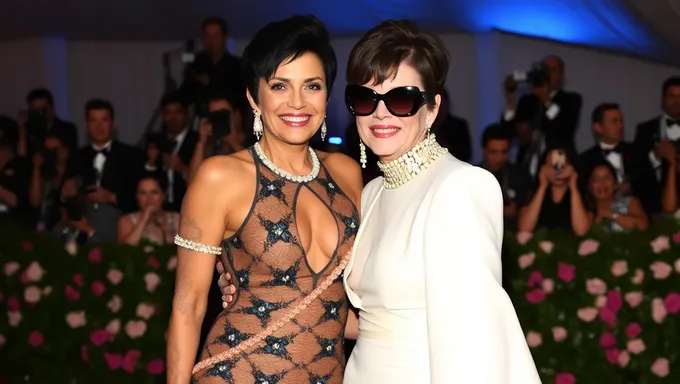 Kris Jenner roba el foco en el pasarela roja del Met Gala 2025