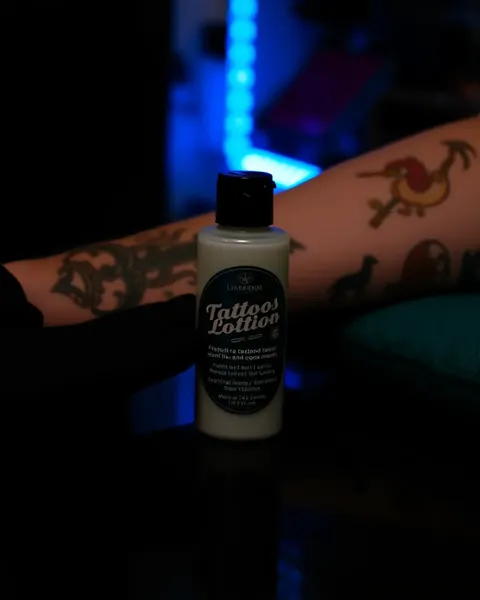 Lotion de Tatuaje para un Tatuaje Sano y Hermoso