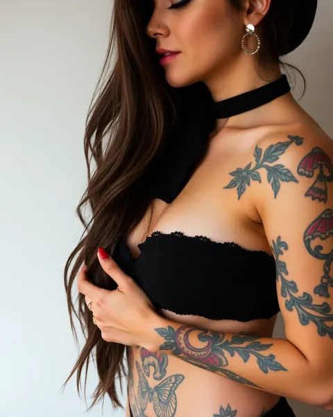 Mujeres con tatuajes sexys: arte de tatuaje corporal hermoso