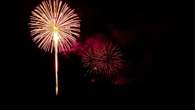 Residentes de Bradford NH disfrutan de fuegos artificiales el 4 de julio de 2025