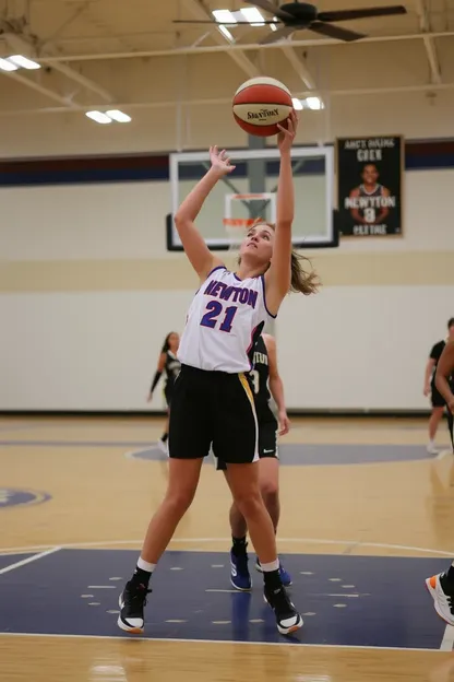 Sesiones de entrenamiento intensivo de baloncesto de las niñas de Newton