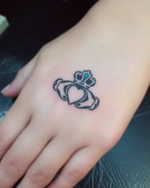 Conceptions de Baguette de Tatouage Claddagh et Symbolisme