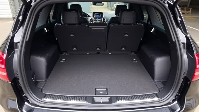 2025 Mercedes GLE Cargo Liner Features