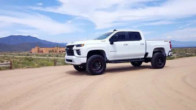 Chevrolet Unveils 2025 Silverado 2500HD ZR2 Off-Road Capabilities