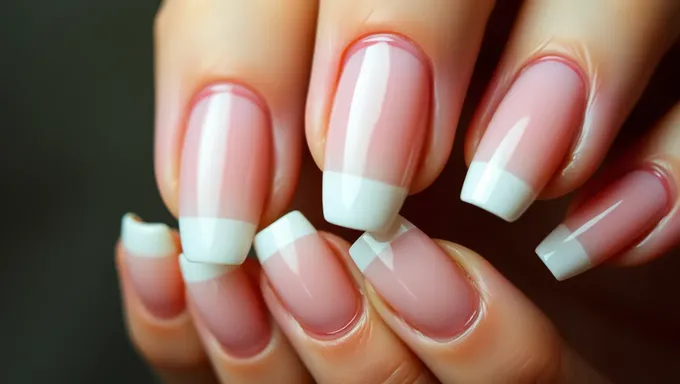 French Manicure 2025: A New Year's Trend