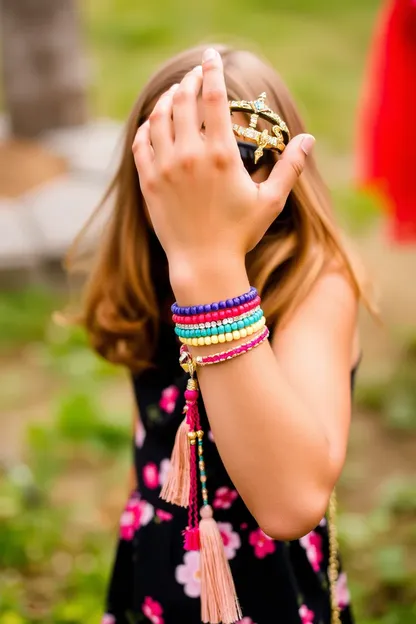 Girls' Accessorizing Tips: Girls bracelets