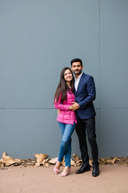 Good Pose for Couple Photo Shoot