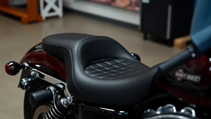 Harley Motorcycle Seat 2025 FLHX Specifications