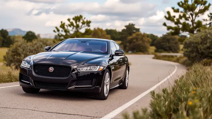 Jaguar Unveils 2025 XF Sedan with Advanced Tech