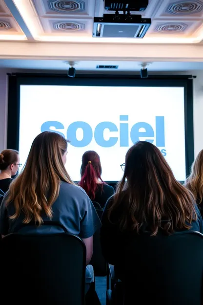 Sociel Media Girls Forum Share Travel Experiences