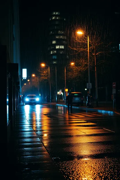 雨の夜の画像：癒しと静める視覚的なイメージ