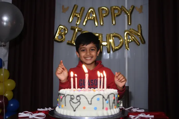 Imagens de Feliz Aniversário para Lil Irmão para Fazê-lo Sorrir