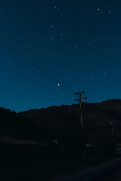 Imagens de Noite de Outono: Neve suave que cai à noite